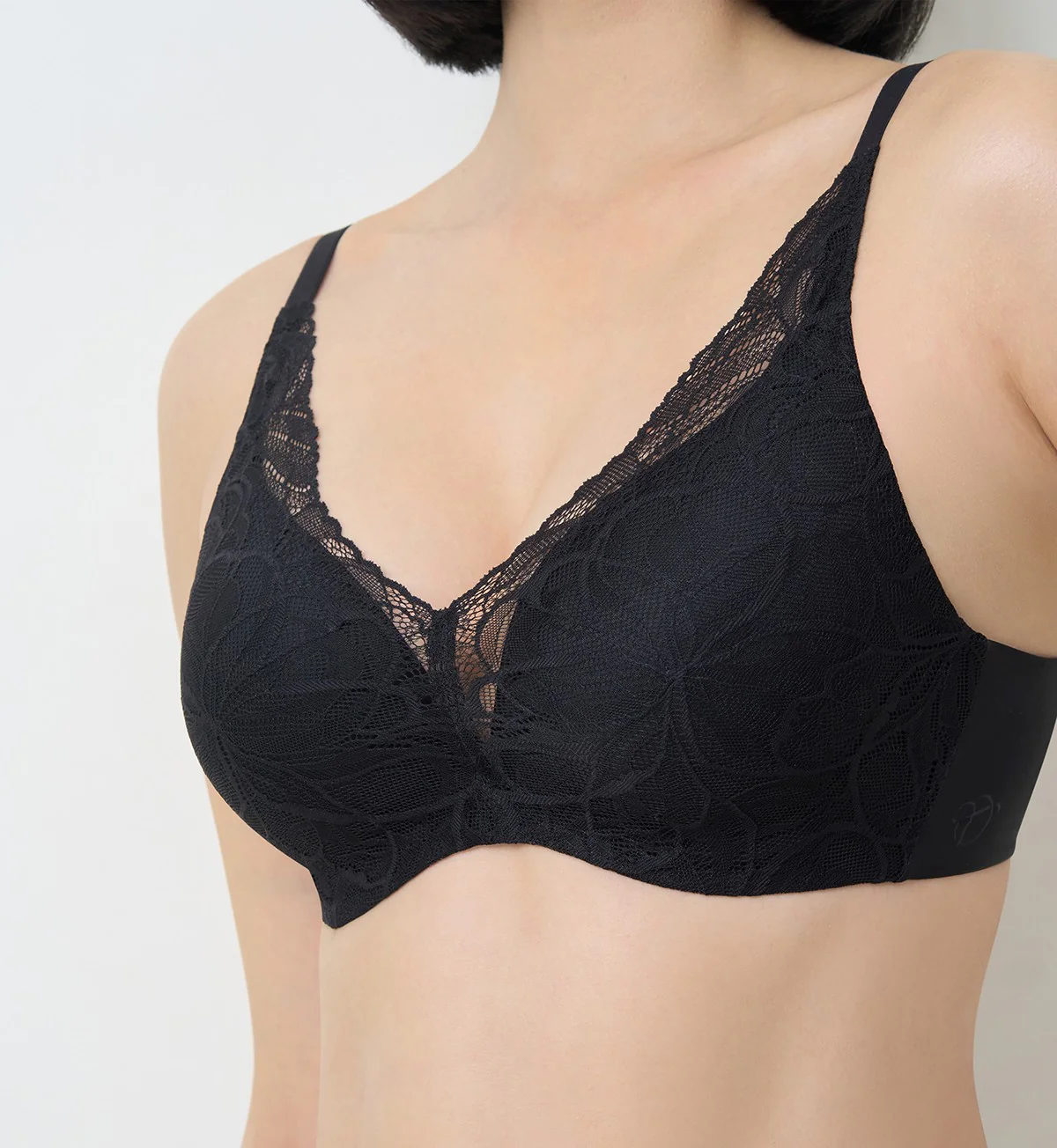 Body Makeup Illusion Lace Wired Push Up Deep V Bra - Image 4