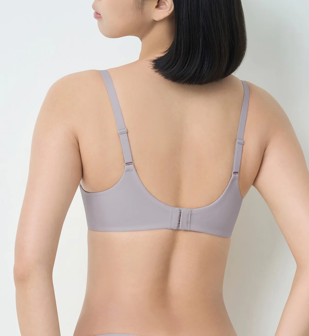 Body Makeup Illusion Lace Wired Push Up Deep V Bra - Image 3