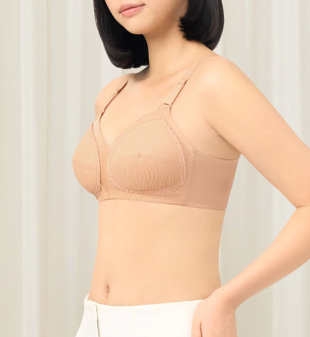 Form & Beauty 075 Non-Wired Padded Bra - Image 4