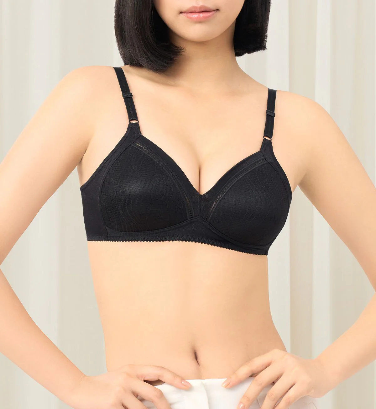 Form & Beauty 138 Non-Wired Padded Bra - Image 2