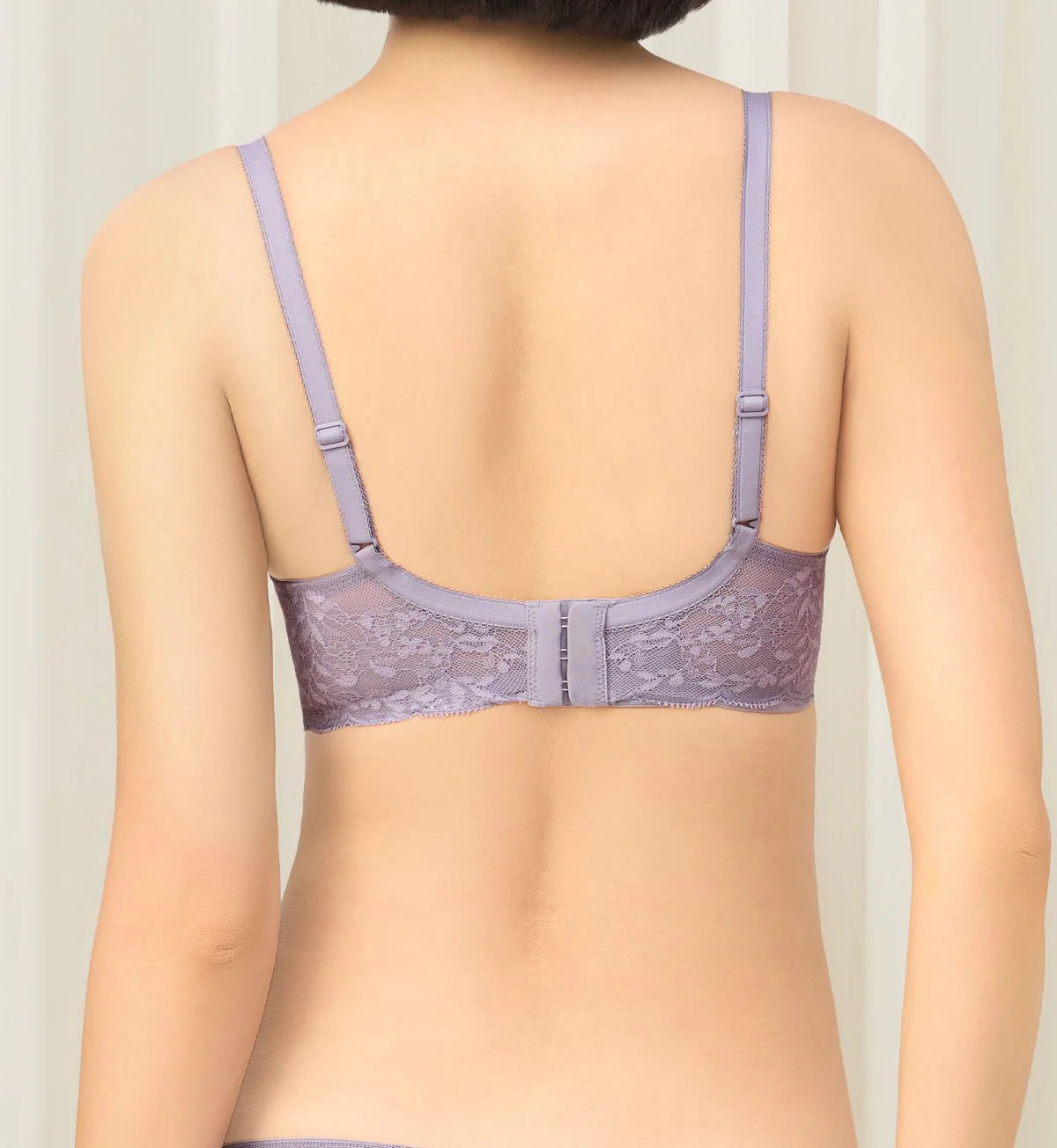 Sensual Spotlight Non-Wired Push Up Deep V Bra - Image 3
