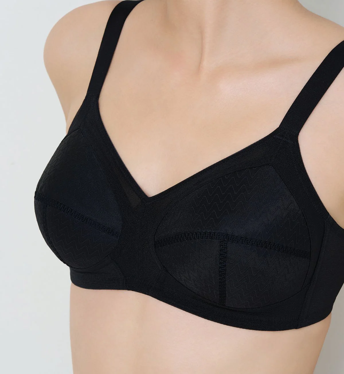 Simply Everyday Chic Non-Wired Padded Bra - Image 4