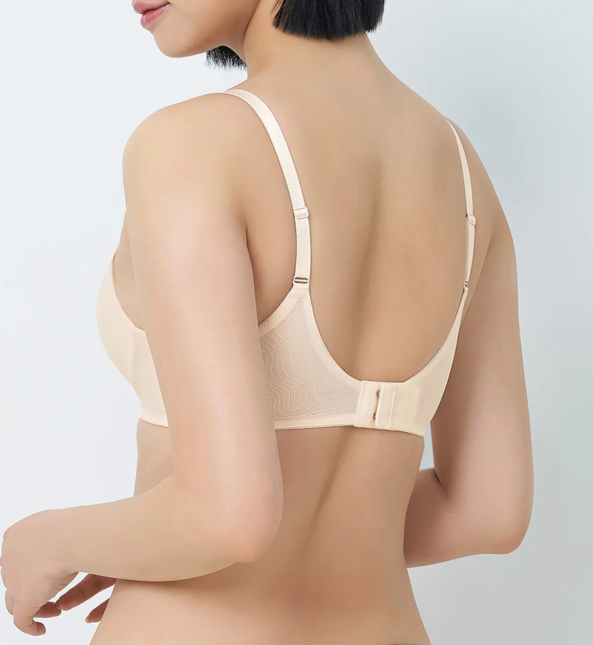 Smooth Sensation Magic Push Up Deep V Bra - Image 3