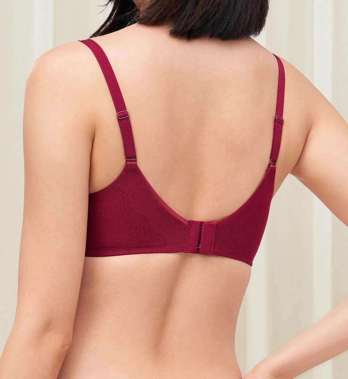 Smooth Sensation Magic Push Up Deep V Bra - Image 3