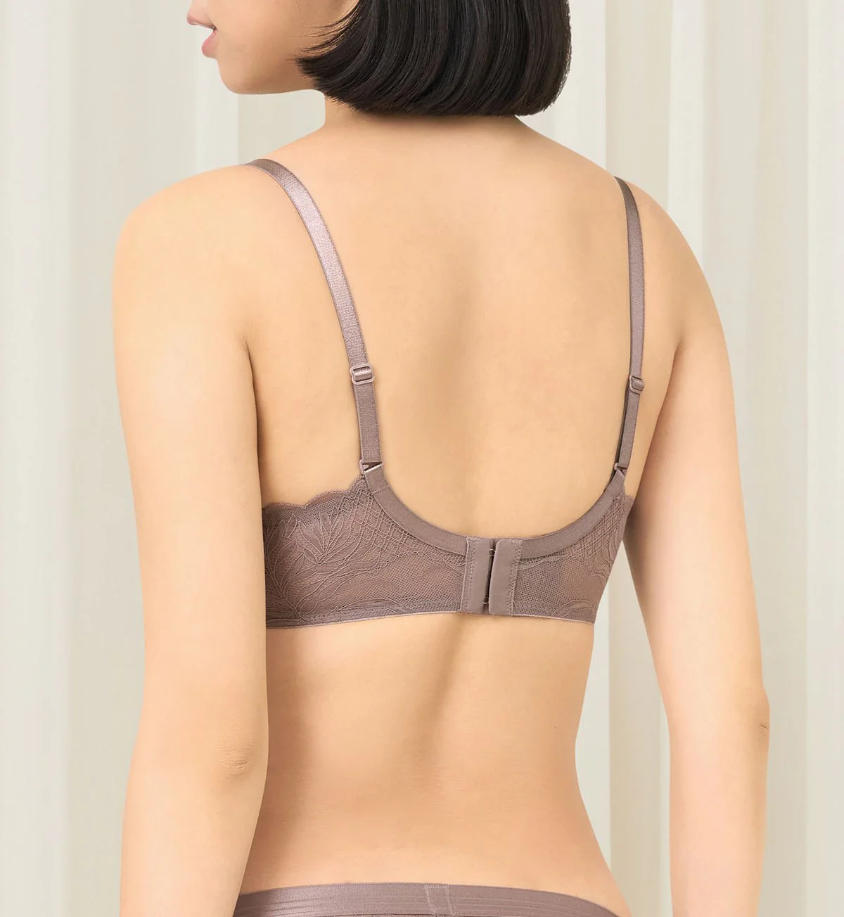 Tri-Air Lite Non Wired Push Up Deep V Bra - Image 3