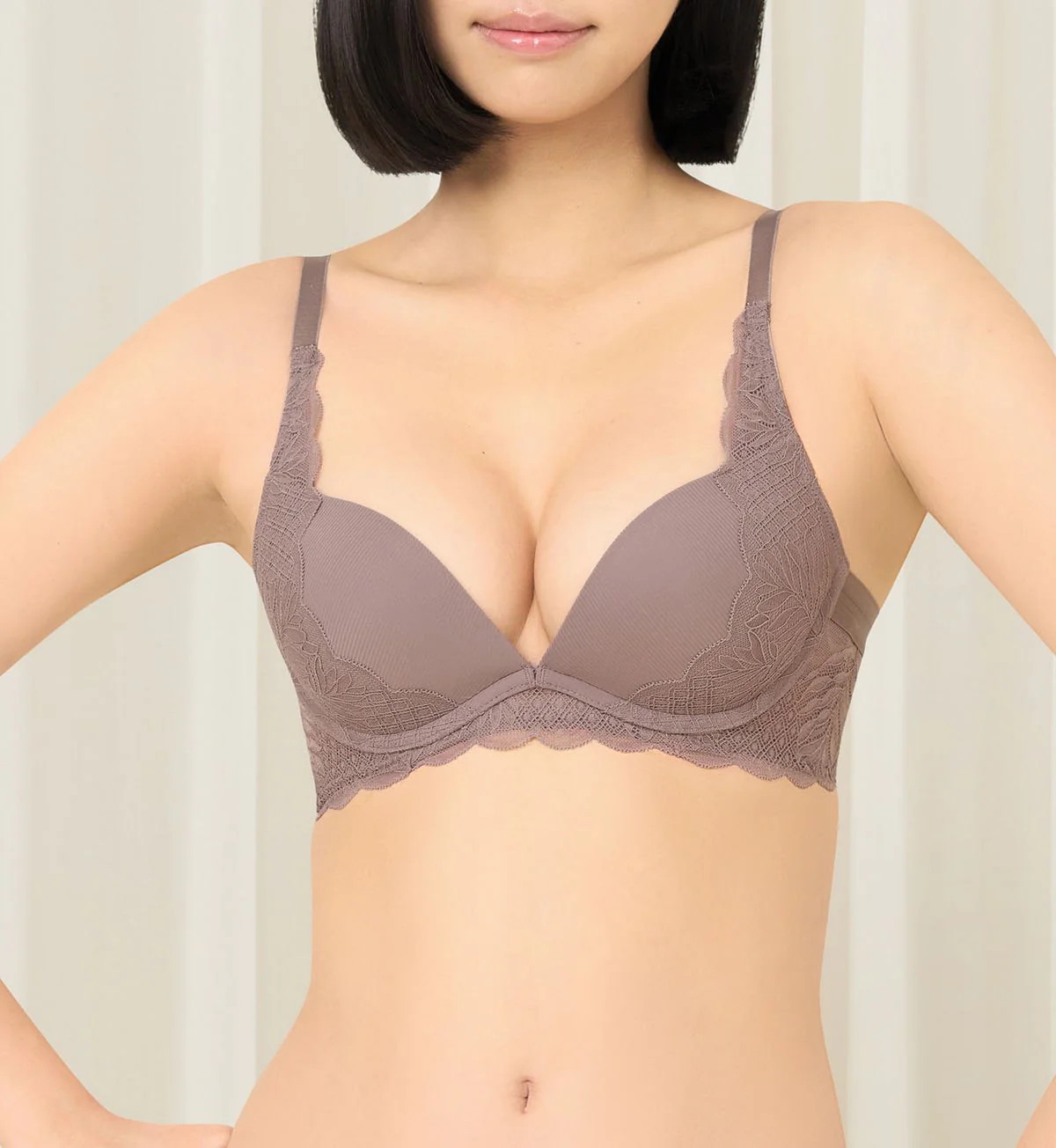 Tri-Air Lite Wired Push Up Deep V Bra - Image 2